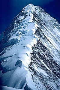 Minija Konga, 7556 m